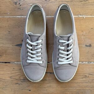 Ecco Women's Gray Sneakers